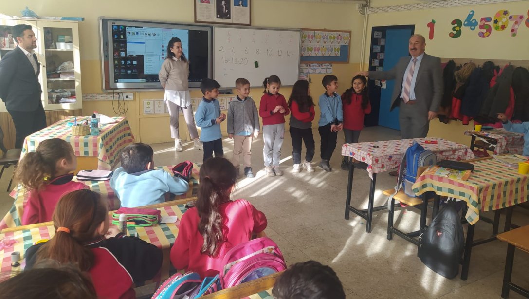 İlçe Millî Eğitim Müdürümüz İlker Akdoğan, Şehit Musa Yüce İlk/Ortaokulu'nu ziyaret etti.