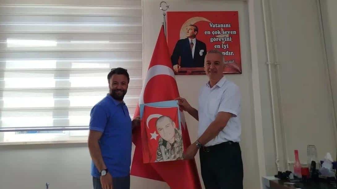 Şehit Cennet Yiğit Ortaokulu'ndan Anlamlı Hediye
