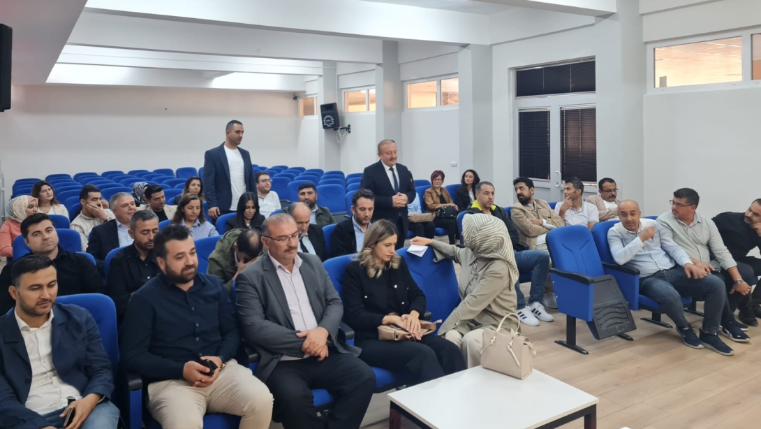 İLÇE MİLLİ EĞİTİM MÜDÜRÜMÜZ YAŞAR ÖZTÜRK İLÇEMİZDE GÖREV YAPAN MÜDÜR YARDIMCILARIYLA BİR ARAYA GELDİ